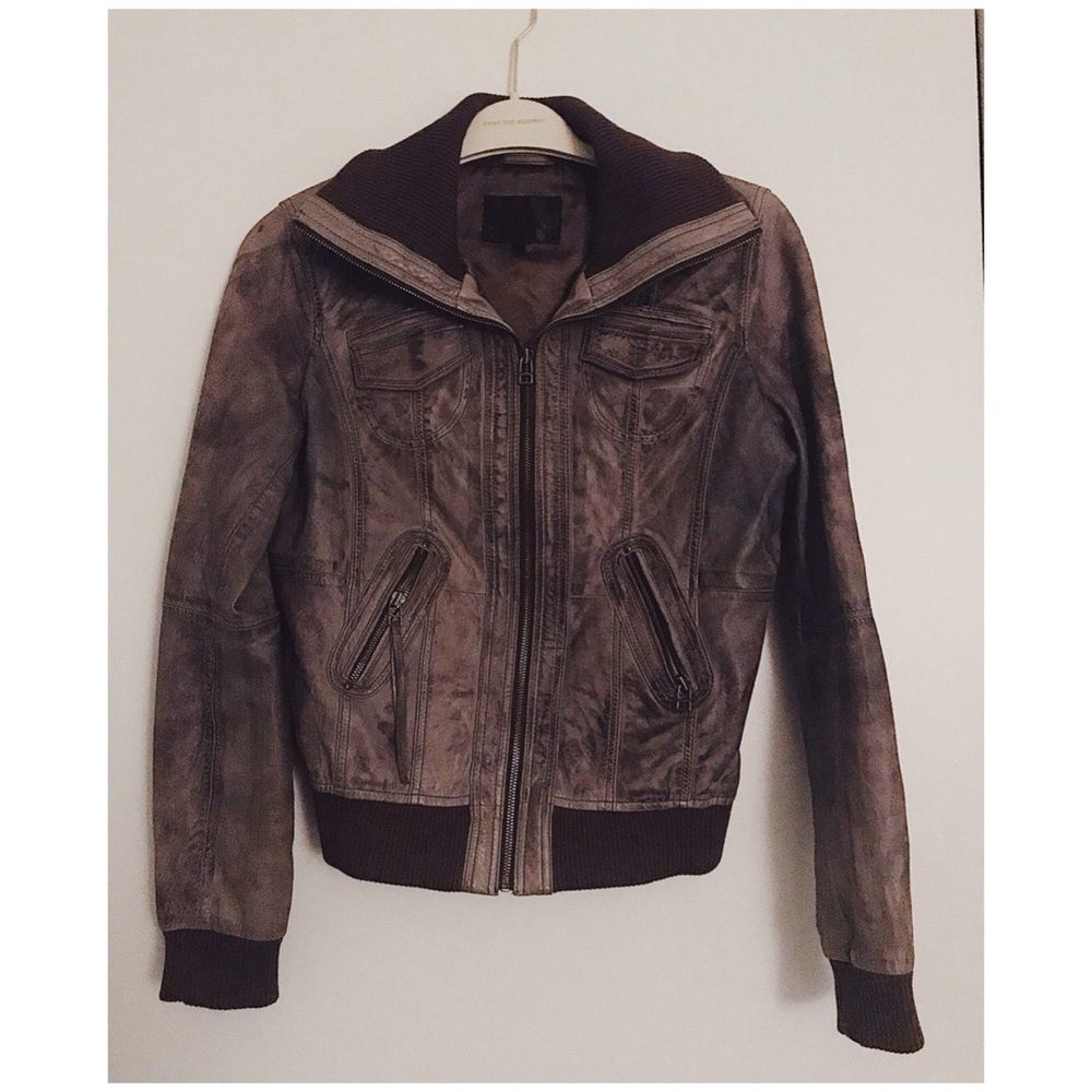 100% Leather Authentic Vintage Bomber Jacket